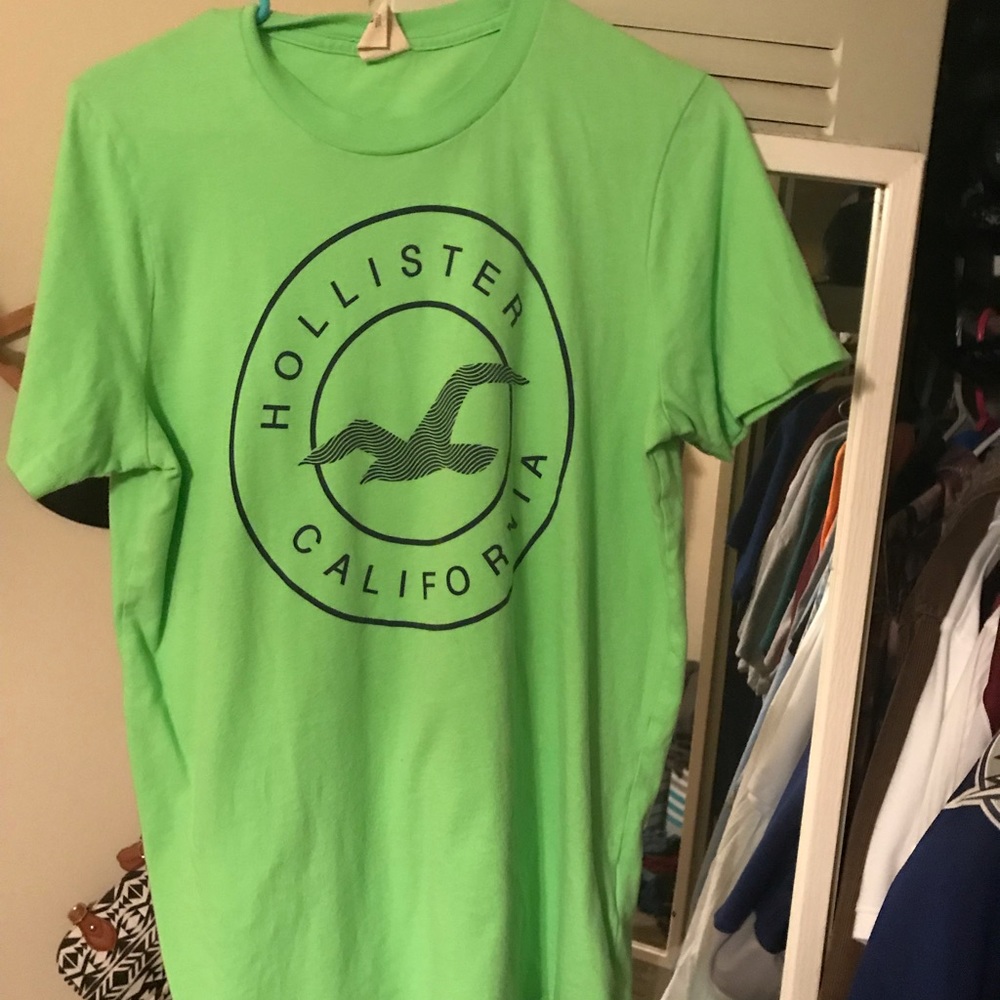 Men’s large green hollister shirt
